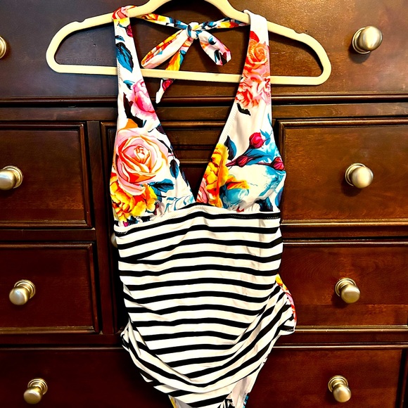 Cupshe Other - Cupshe One Piece Swimsuit